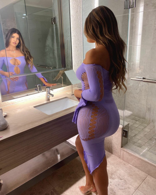 Bronz Tenli Taksim Escort Açelya Şehveti Yüksek