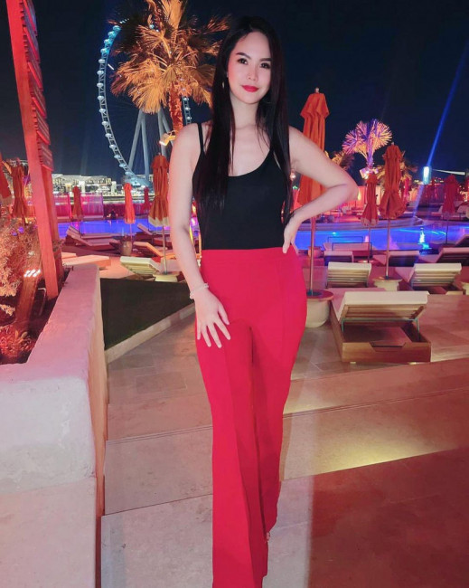 Cinsel arzu ile dolu olan Ümraniye escort bayan Türkan masajda yapıyor