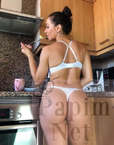 Yabancı Acıbadem escort Maria erkekleri büyüler