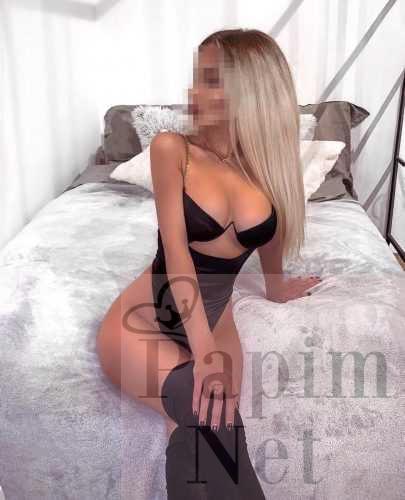 Seksi Ataşehir escort bayan Beren eskiden modeldi