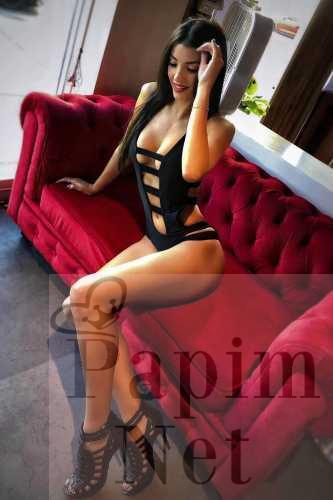 Tek Seans 100 TL’ye veren Bursa escort Ayşegül