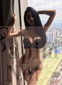 Olgun Avrupa yakası escort fantezileri Deren’le yaşanır