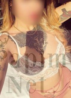 Grup fantezisi seven Şirinevler escort bayan Funda