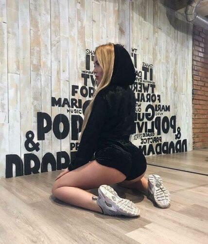 Şık güzelliği ile özel Samsun escort bayan Meltem